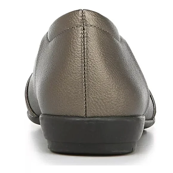 SOUL Naturalizer Women's, Gift Flat - Picture 8 of 9